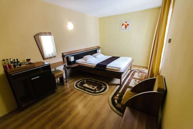 Отель Hotel Dobsi Базна-43